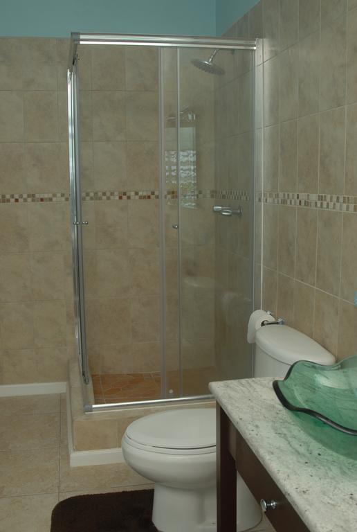 Heavenly Suites La Feuillet المظهر الخارجي الصورة