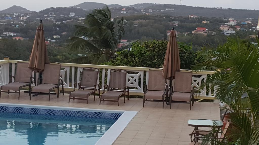 Heavenly Suites La Feuillet المظهر الخارجي الصورة