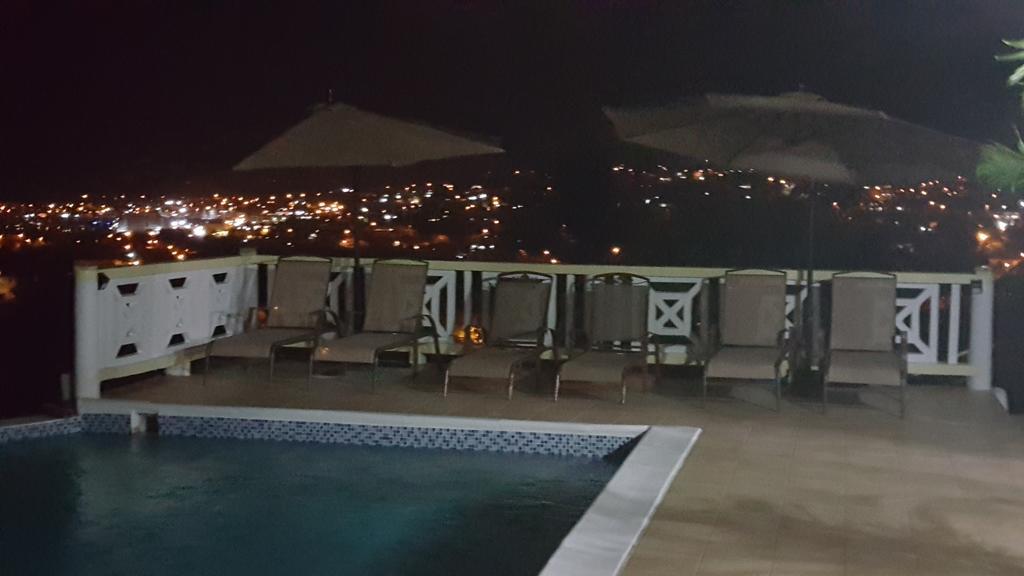 Heavenly Suites La Feuillet المظهر الخارجي الصورة
