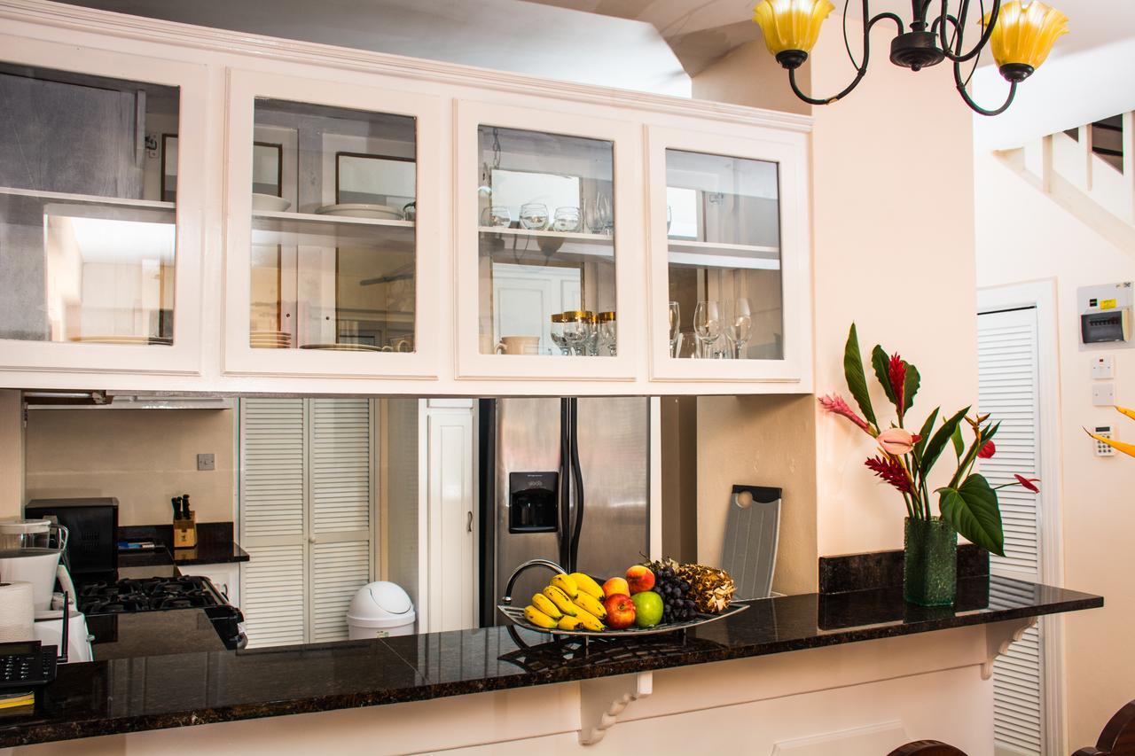 Heavenly Suites La Feuillet المظهر الخارجي الصورة
