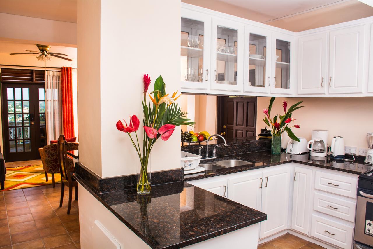 Heavenly Suites La Feuillet المظهر الخارجي الصورة